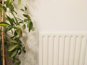 How to cover a radiator paint