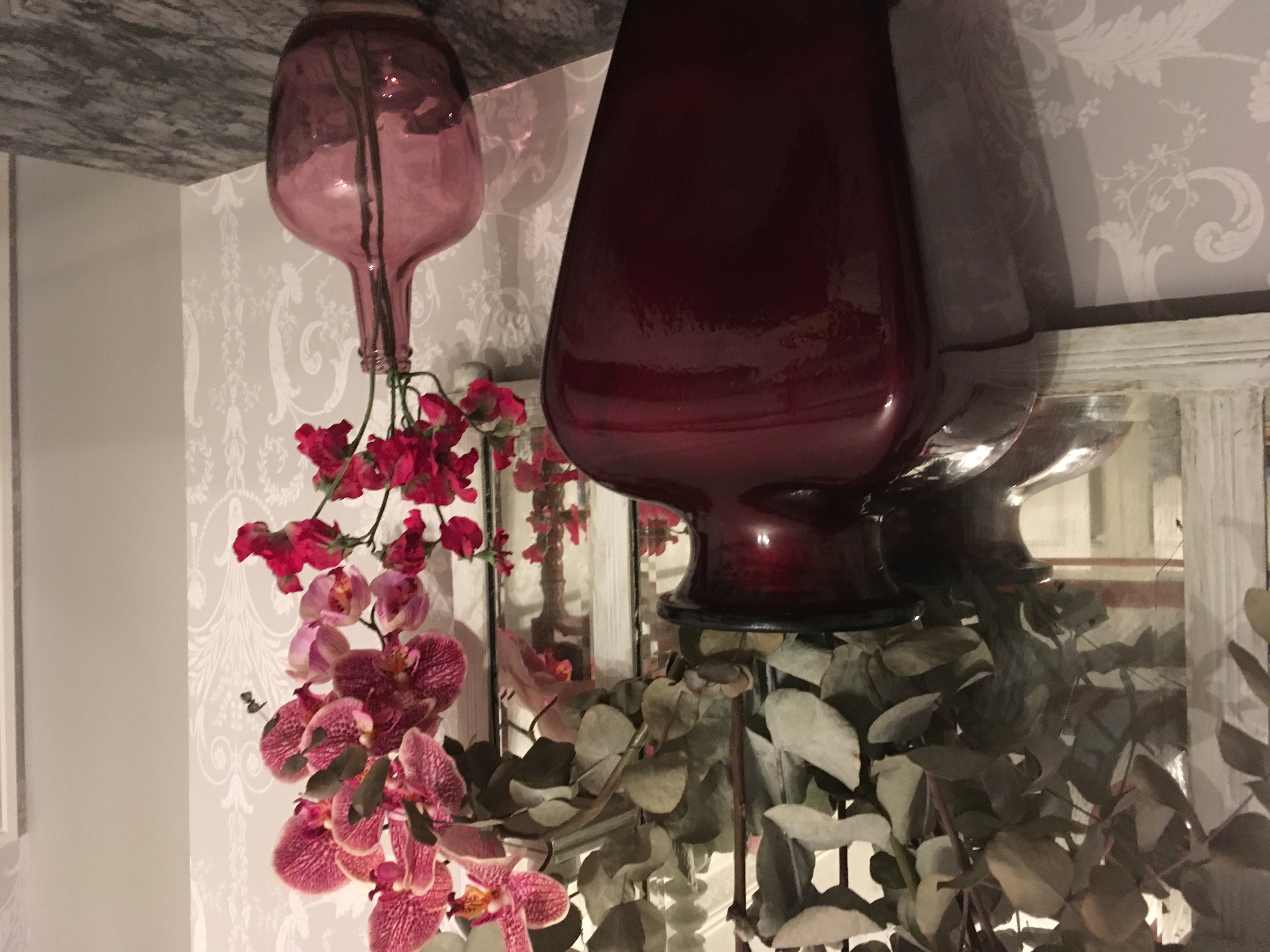 boutique interior design flowers