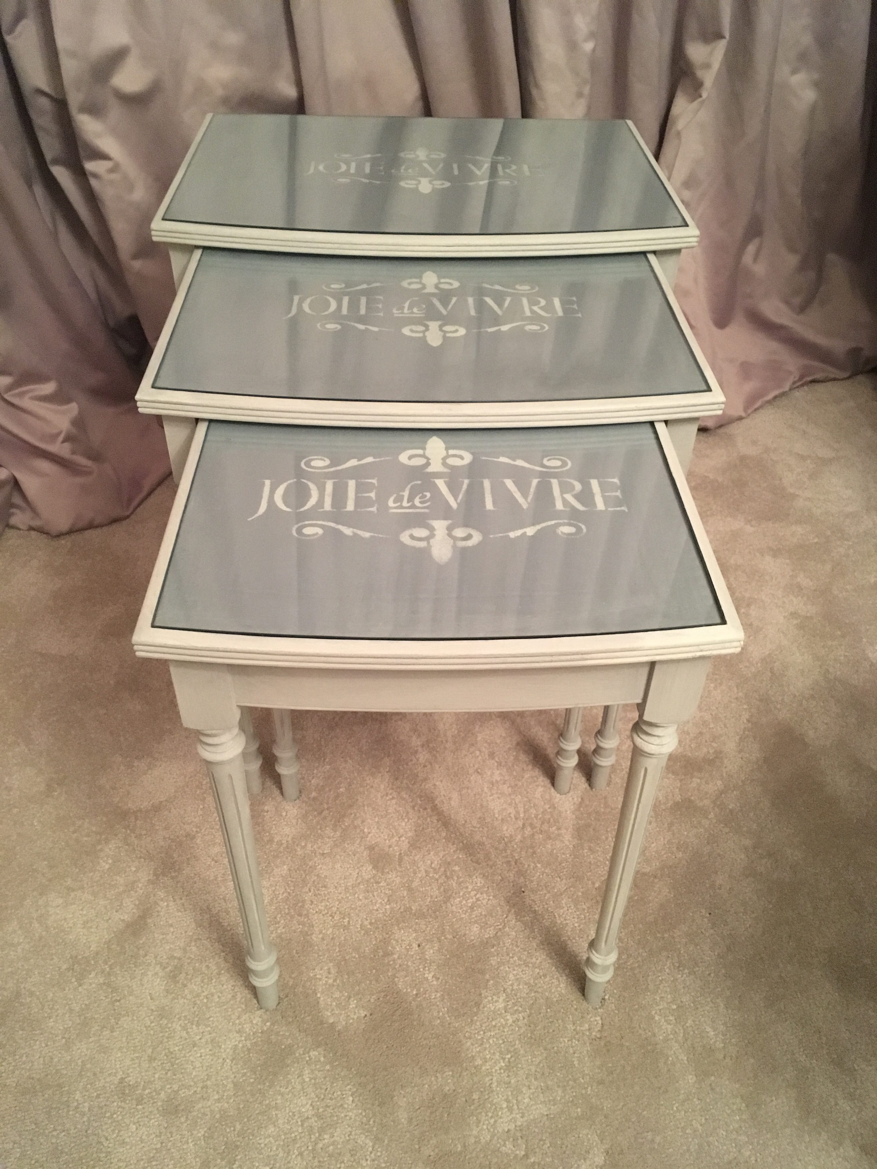 Upcycling: Joie Tables After