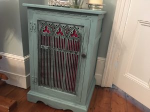 Upcycling: Music Cupboard After