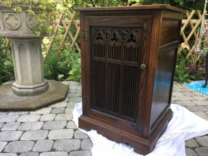 Upcycling: Music Cupboard Before