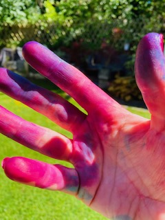 hands tie dye
